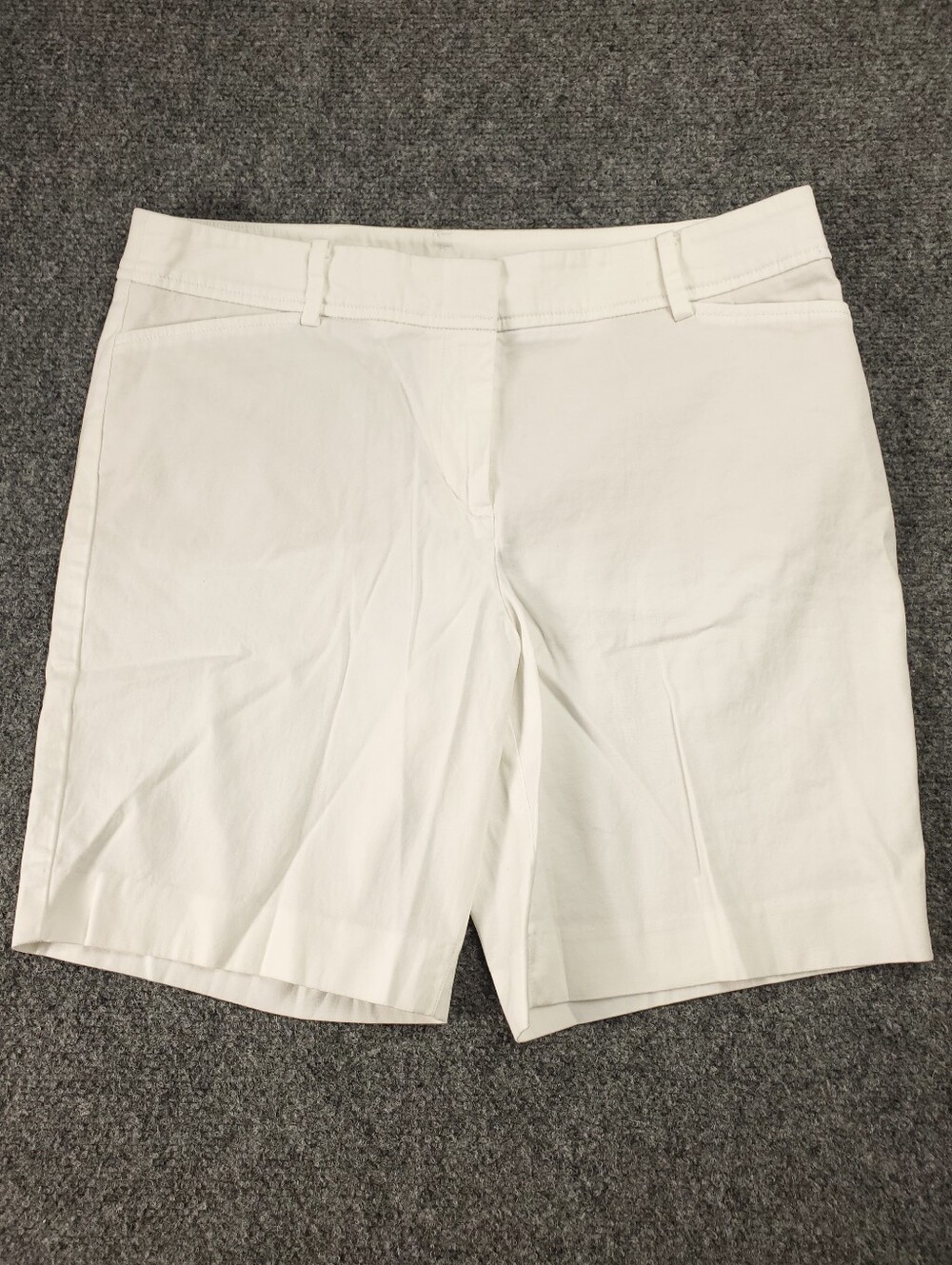 Talbots Perfect Short 8P White Mid Rise Flat Front Stretch Twill Chino Shorts